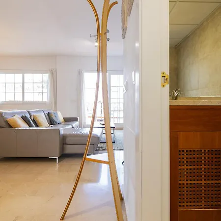 Cubo's Duplex Mami Lauro Golf Apartment