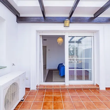 Cubo's Duplex Mami Lauro Golf Apartment *